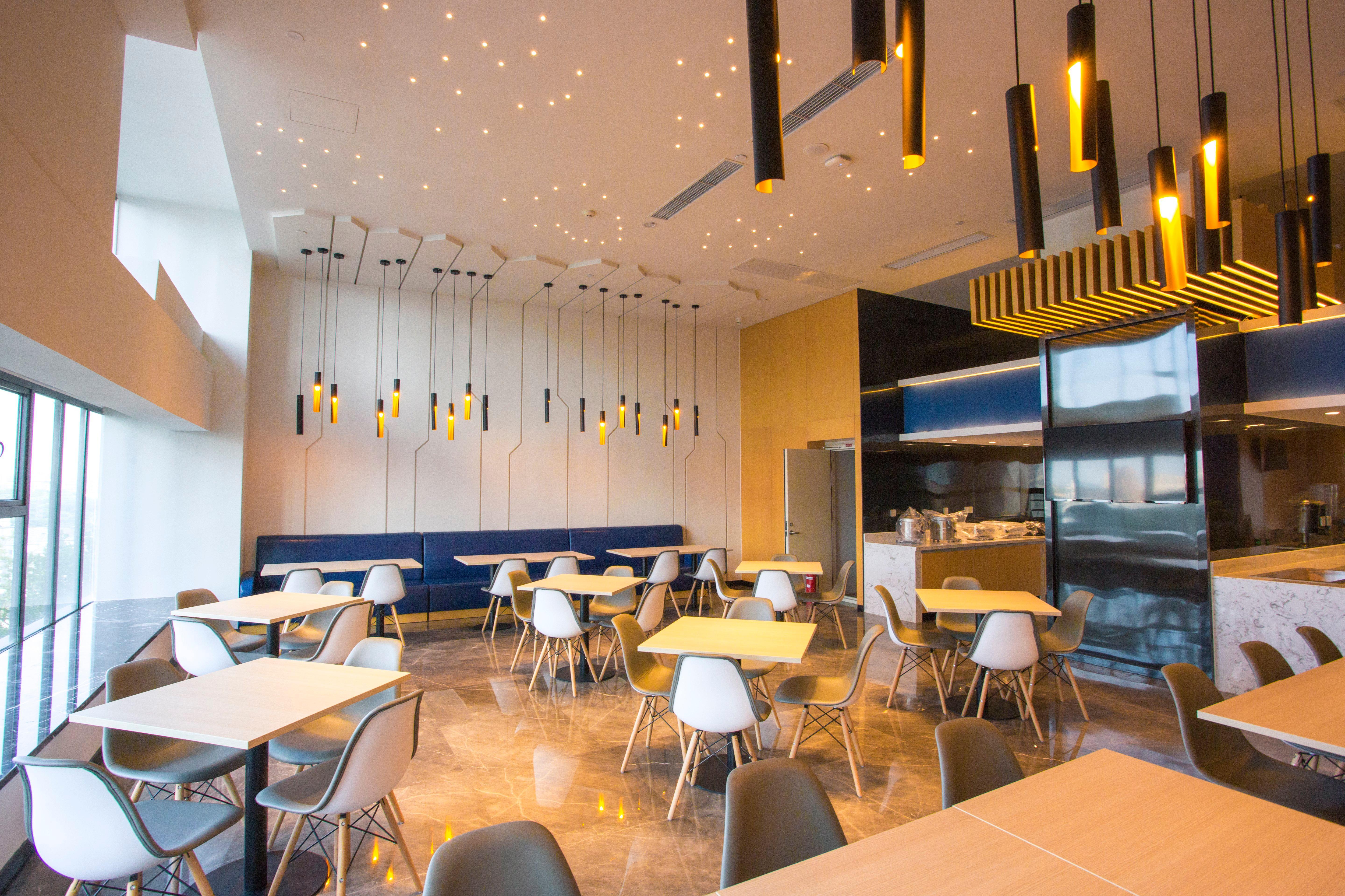 Holiday Inn Express - Wuhan Optical Valley By Ihg Exterior photo